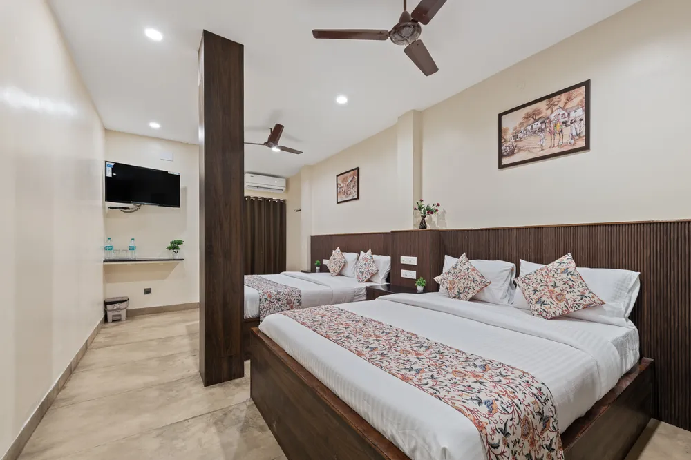 Spacious Family Room Dual Beds — Veeras Inn